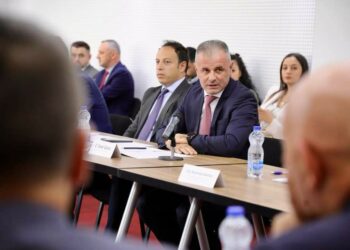 Ganiu në mbledhjen e Unionit të Bashkive shqiptare në rajon